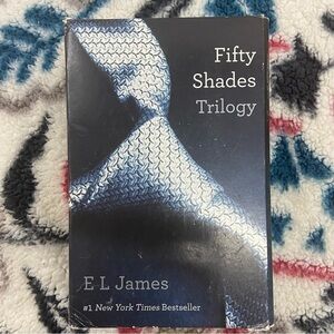 E. L. JAMES FIFTY SHADES of GRAY Trilogy Paperback Racy Sexy Bondage Submissive